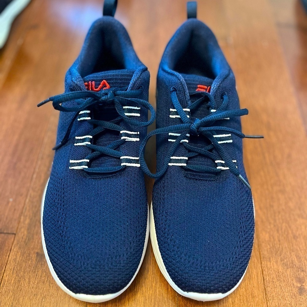 [NWOT] Fila Verso Athletic Shoes